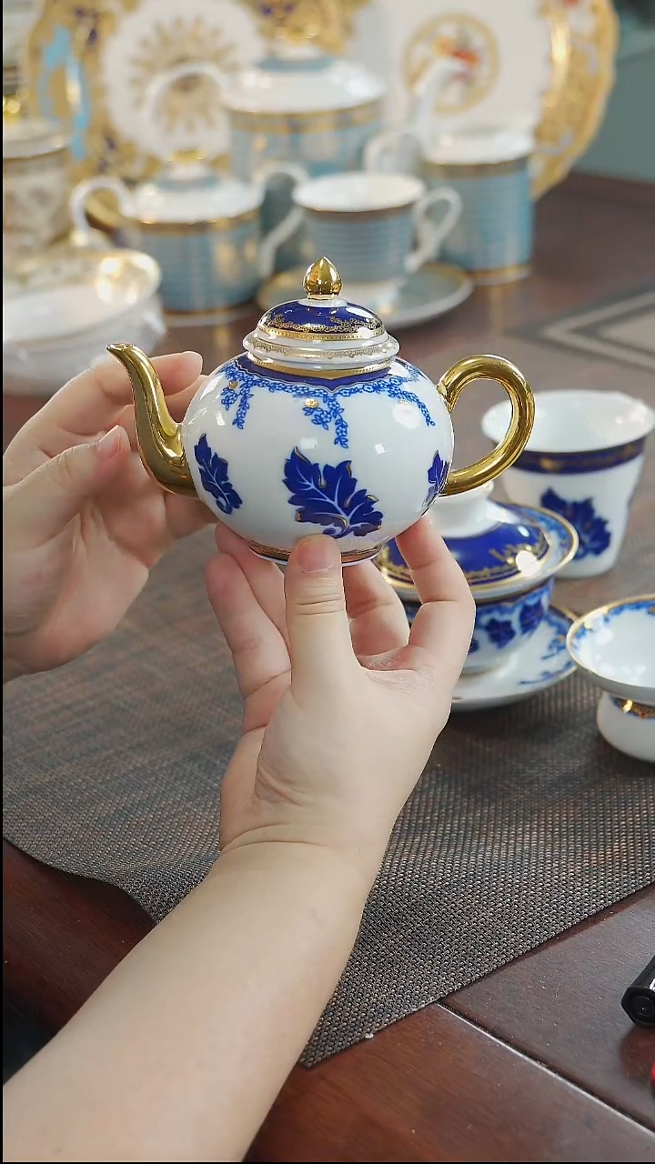 瓷片茶壶  福利价