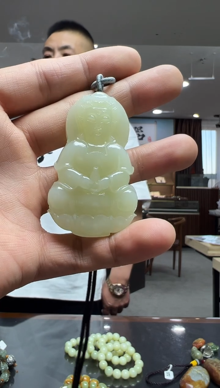 未镶嵌蛇纹石玉挂件大**愚多样性发货其中发一