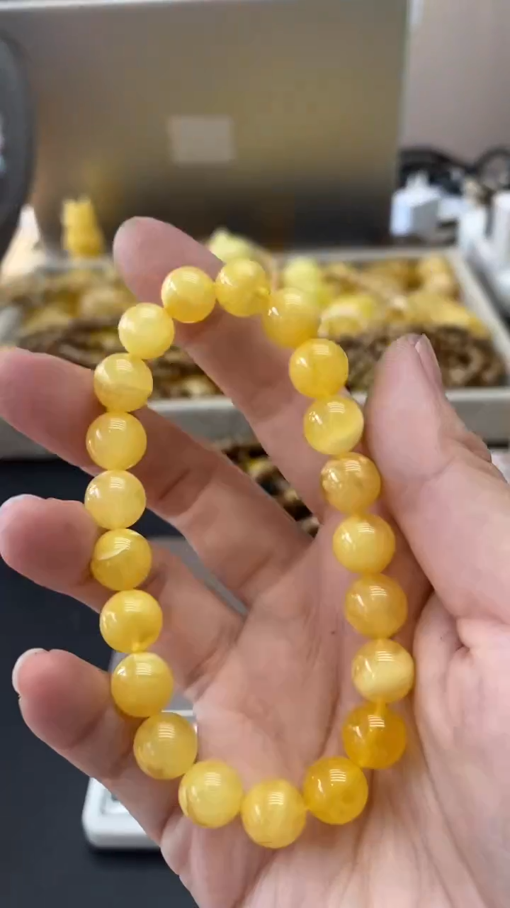 琥珀未镶嵌珠宝奇石1162