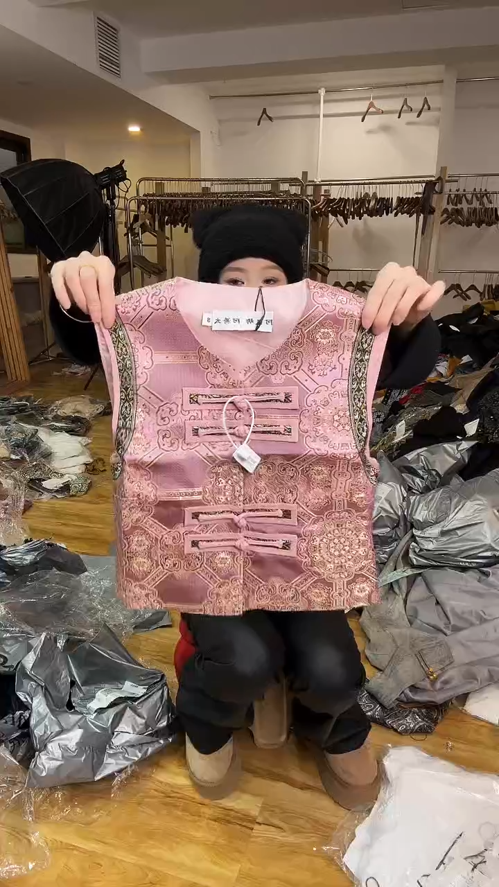 马甲 S码 95斤以里