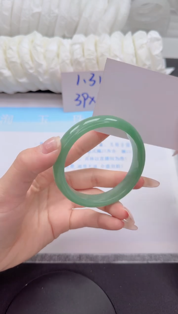石英质玉手镯未镶嵌240-60