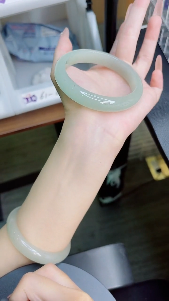 未镶嵌手镯石英质玉90-60