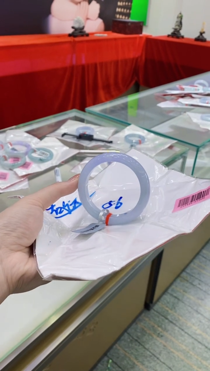 【闪购商品】翡翠手镯未镶嵌11111111111