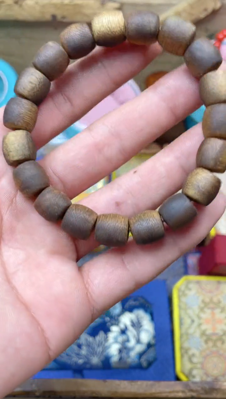 【闪购商品】大叶紫檀（黑酸枝木类）点击链接下单即可