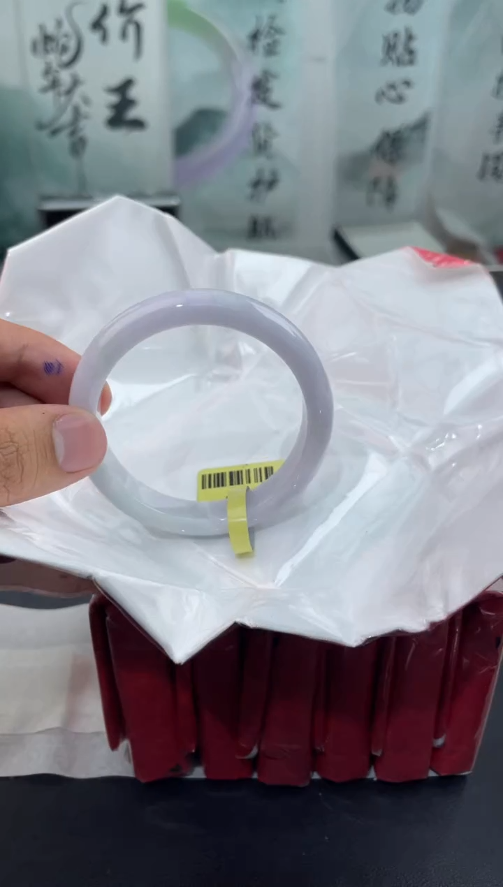 翡翠未镶嵌手镯13翡翠手镯