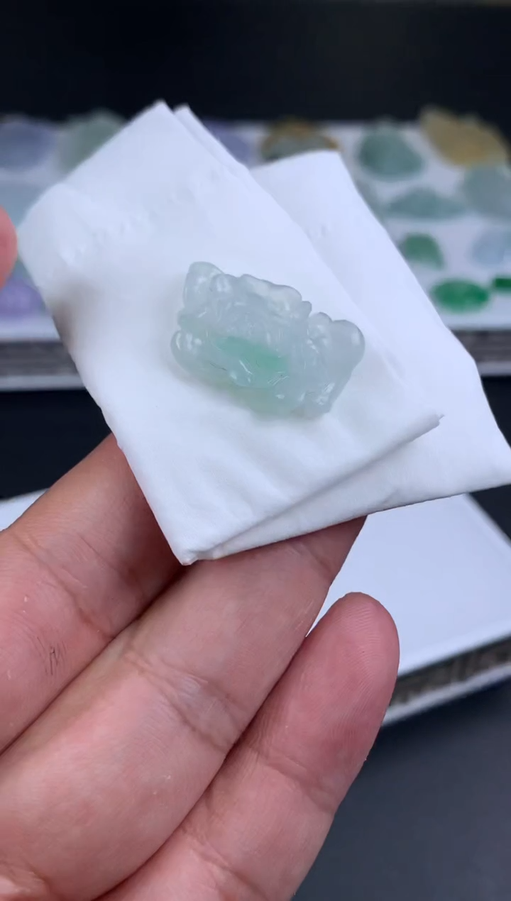 【闪购商品】定制翡翠未镶嵌翡翠