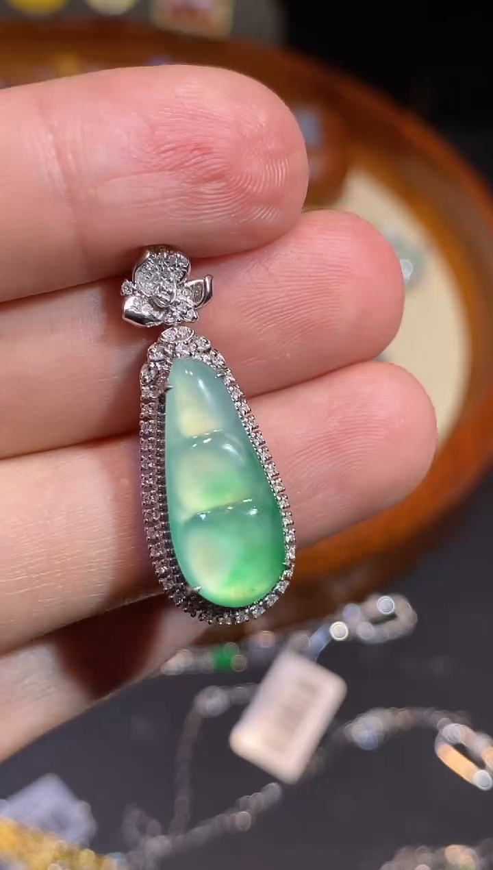 【闪购商品】翡翠18K金镶嵌吊坠(不含链)吊坠