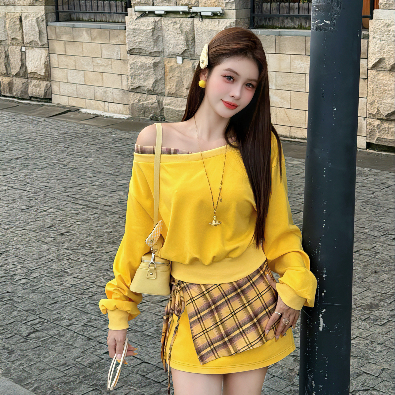 设计感拼接露肩长袖上衣女+格纹半裙套装LJD90102