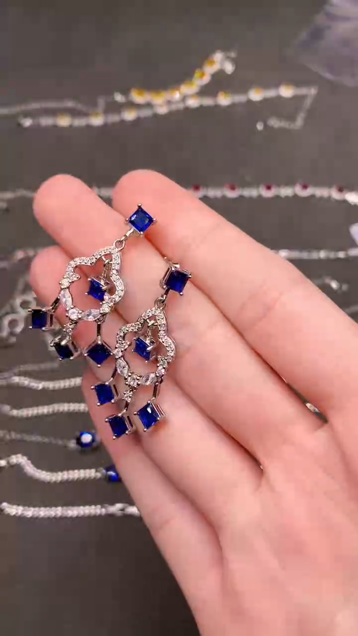 【闪购商品】蓝宝石耳饰银S925镶嵌.......