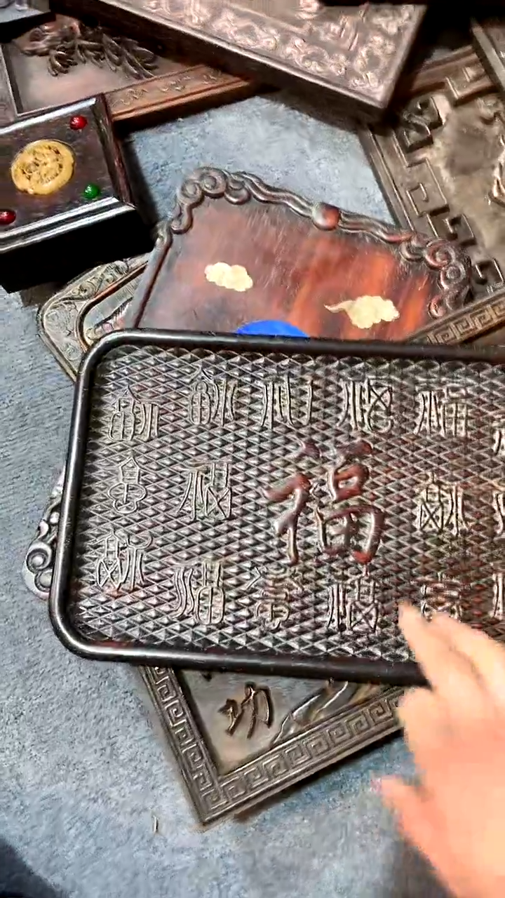 【闪购商品】木紫檀雕刻一物一拍以直播间为准