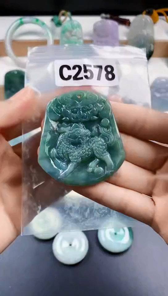 颈饰未镶嵌翡翠天然翡翠吊坠挂件