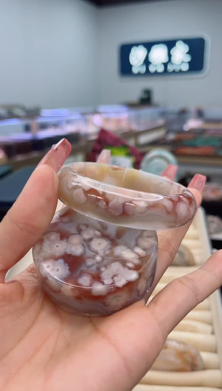 石英质玉手镯未镶嵌54圈口（赠品镯心）3039150