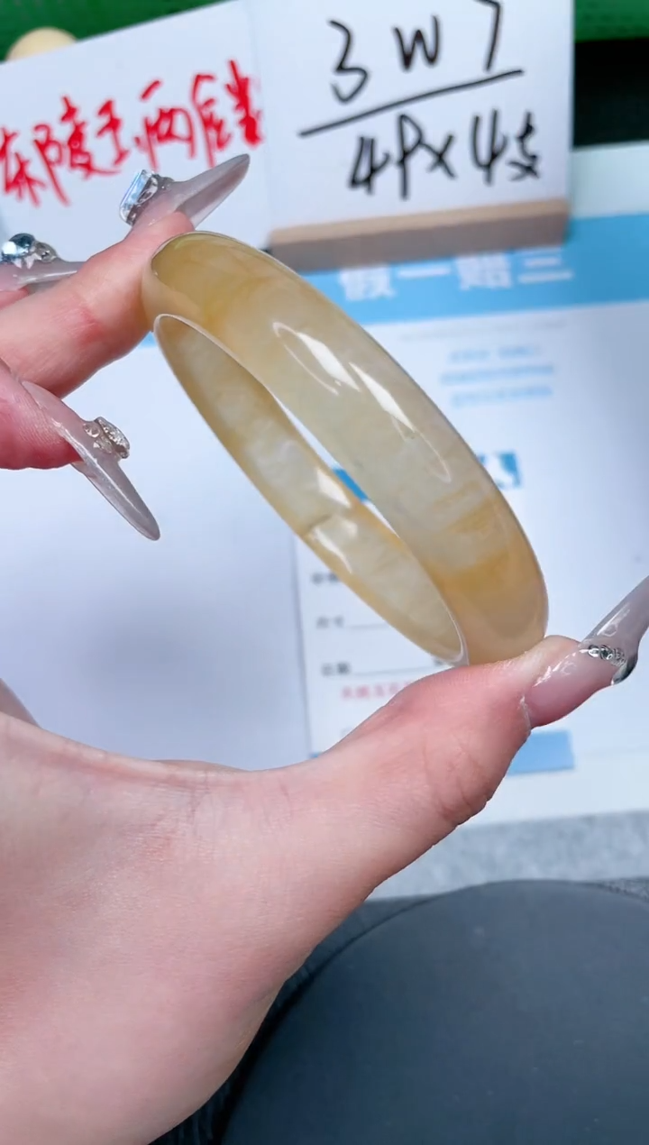 【闪购商品】石英质玉手镯未镶嵌456-64