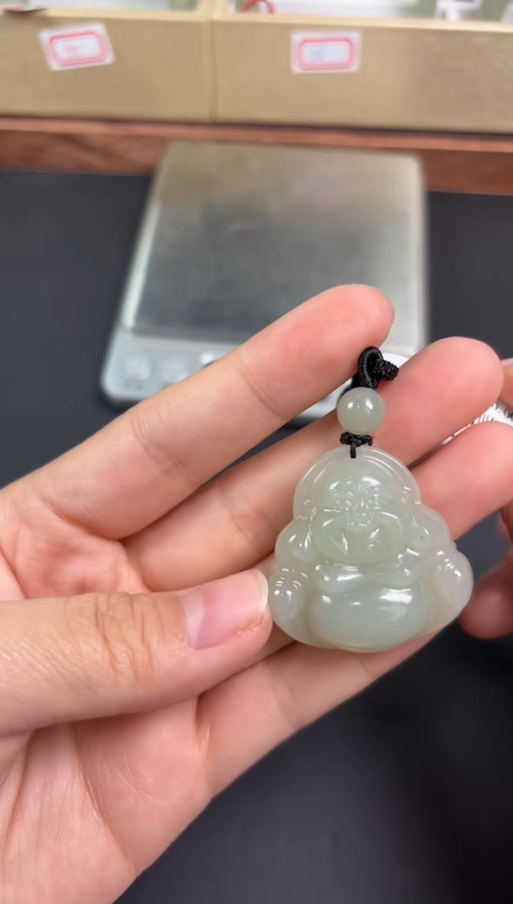 【闪购商品】和田玉吊坠(赠链)未镶嵌且末微色差近矿吊坠