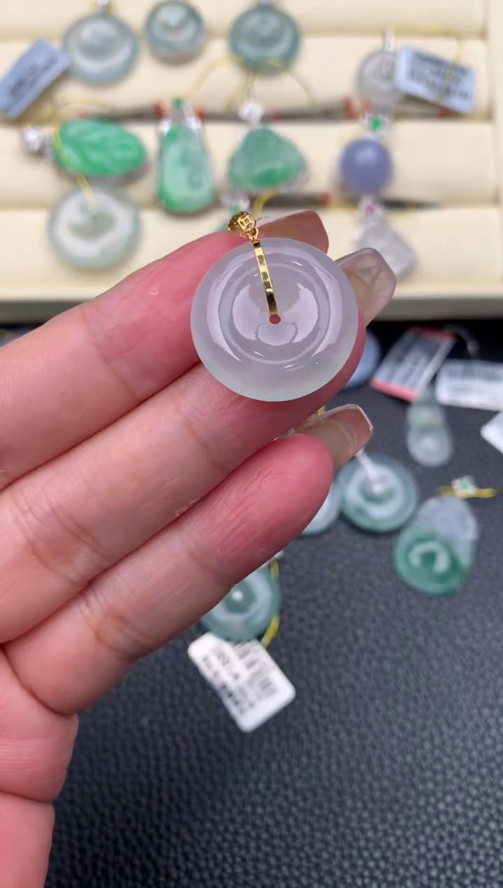 【闪购商品】翡翠颈饰18K金镶嵌Q375     
