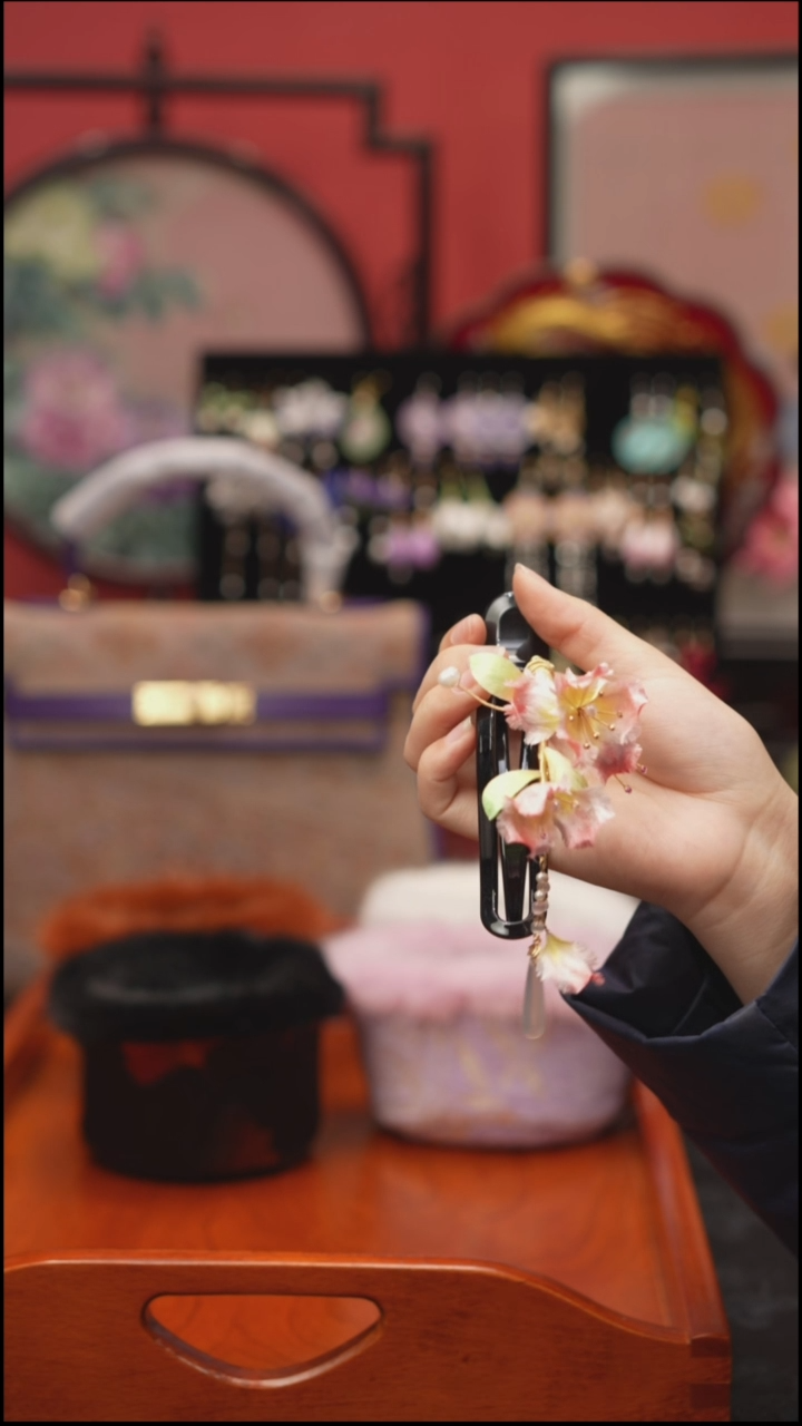 刺绣非遗苏绣手工饰品