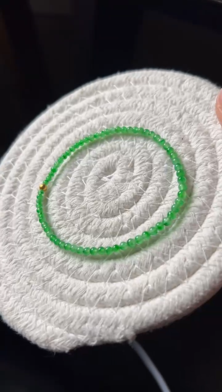 【闪购商品】翡翠裸石未镶嵌绿小米手串12000+600-aq