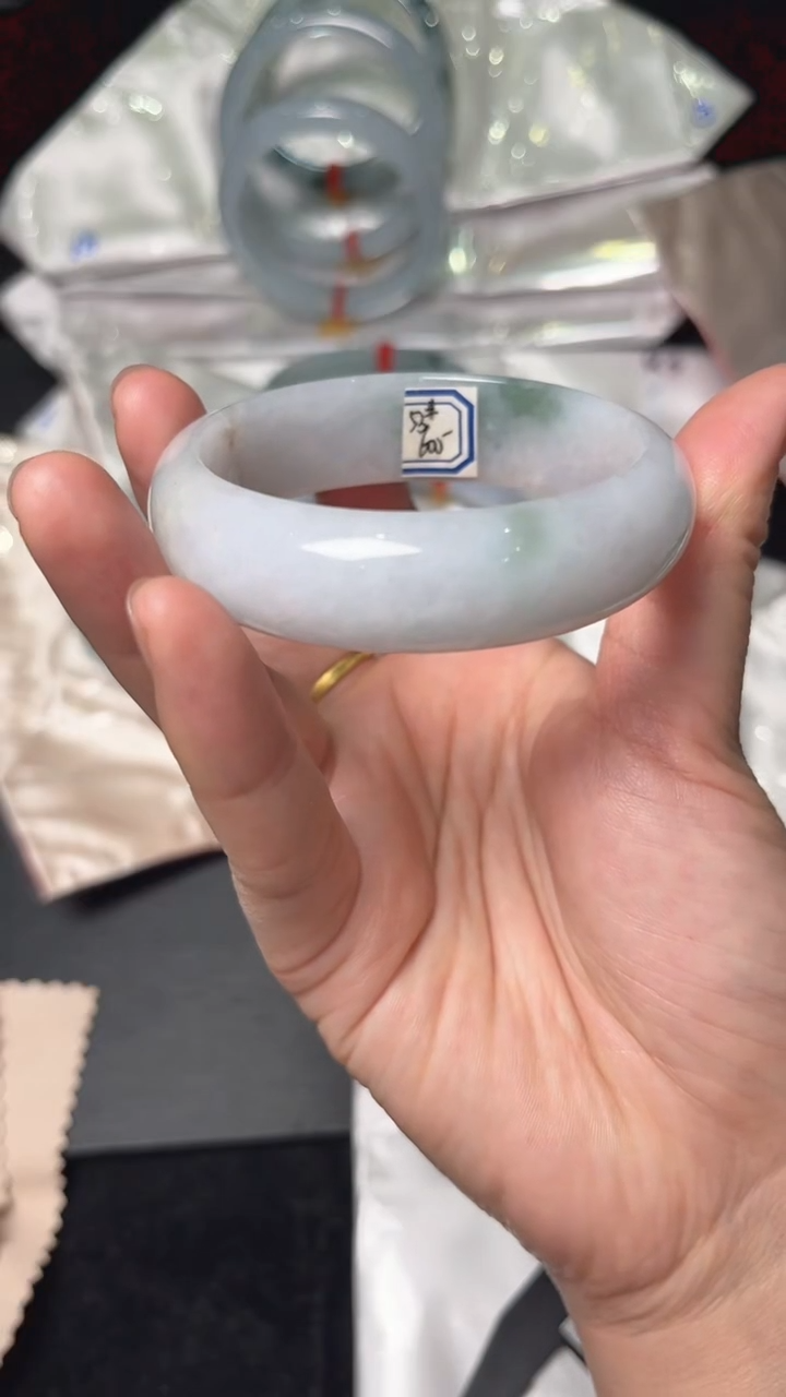 未镶嵌手镯翡翠翡翠手镯