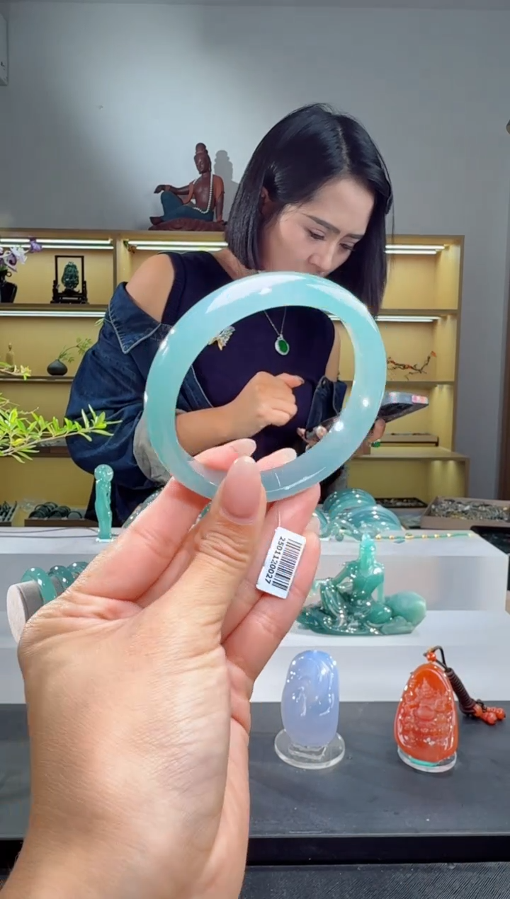 未镶嵌手镯翡翠60圈