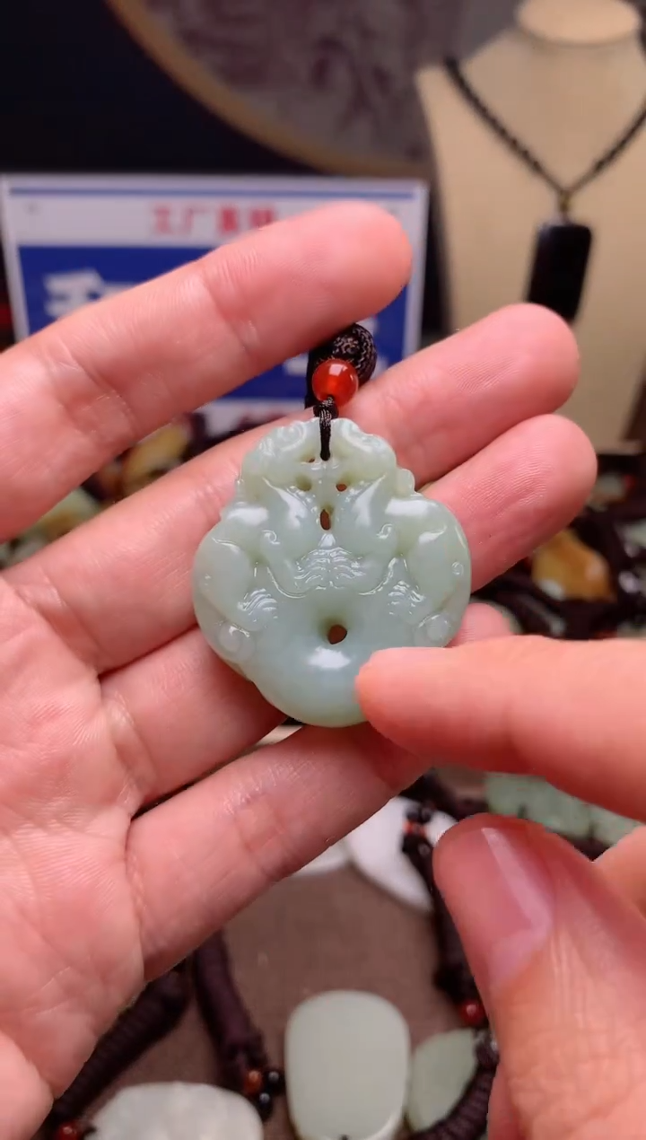 【闪购商品】和田玉颈饰未镶嵌1