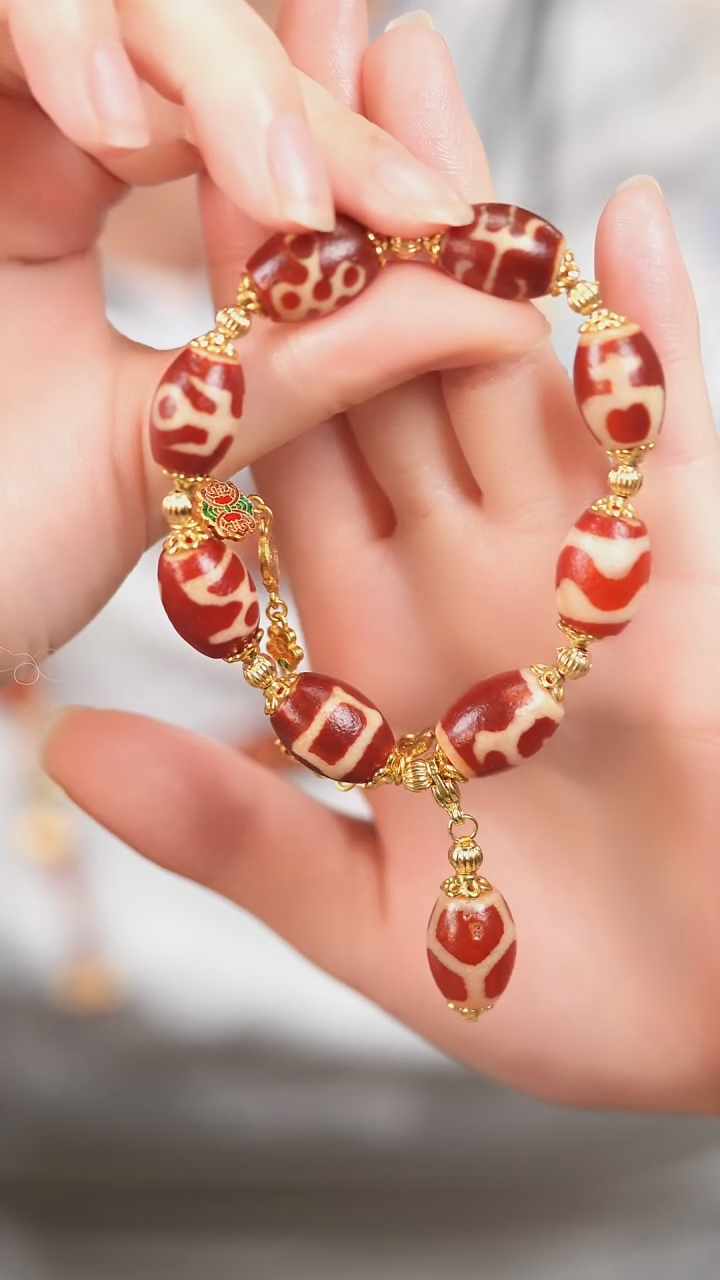 玛瑙/玉髓（覆膜）颈饰未镶嵌传世珠宝