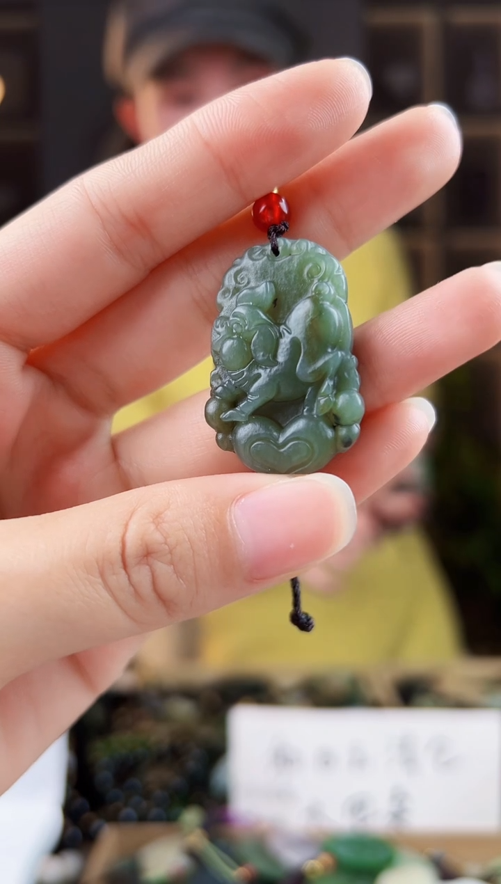 颈饰未镶嵌和田玉拍一发一，多样性发货