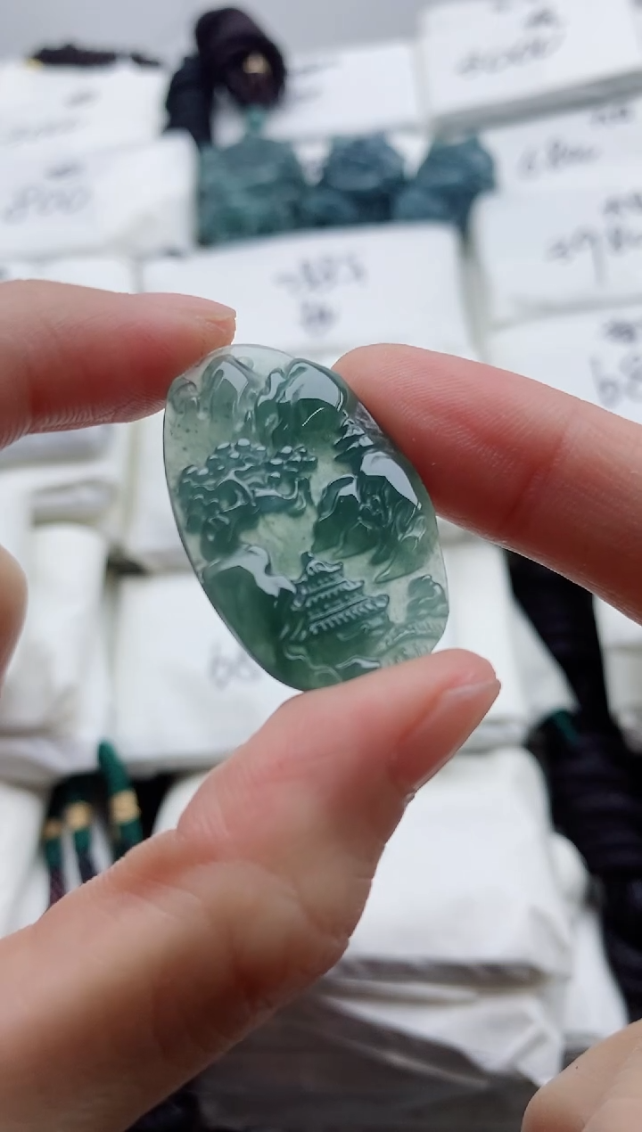 颈饰未镶嵌翡翠8