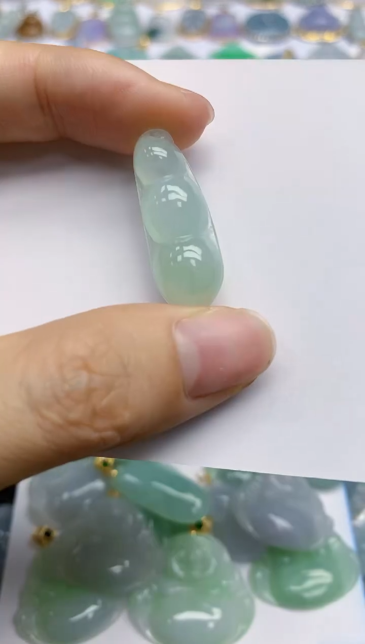 翡翠未镶嵌挂件天然翡翠A货