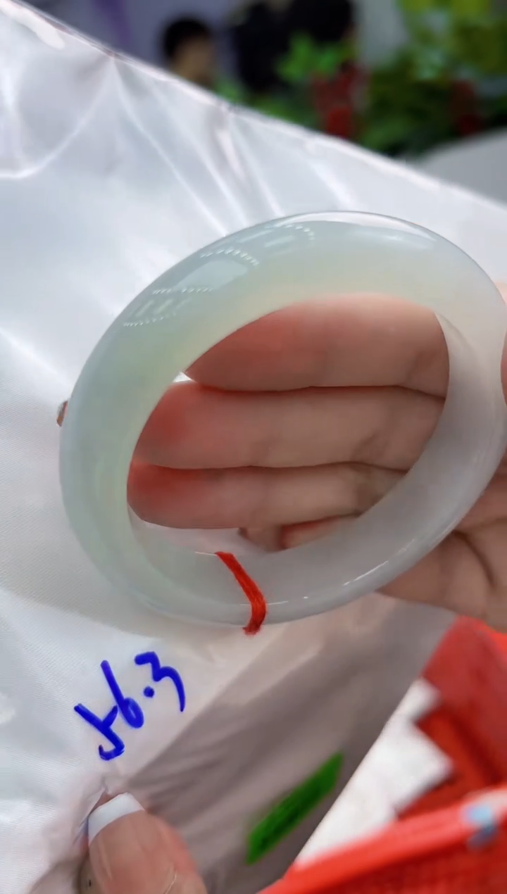 【闪购商品】翡翠手镯未镶嵌翡翠手镯