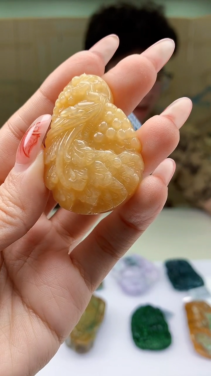 【闪购商品】定制翡翠未镶嵌4688ty-毛货挂件