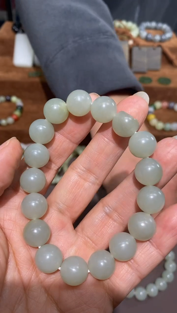 【闪购商品】和田玉手链未镶嵌颜色多样性发货拍一发一   