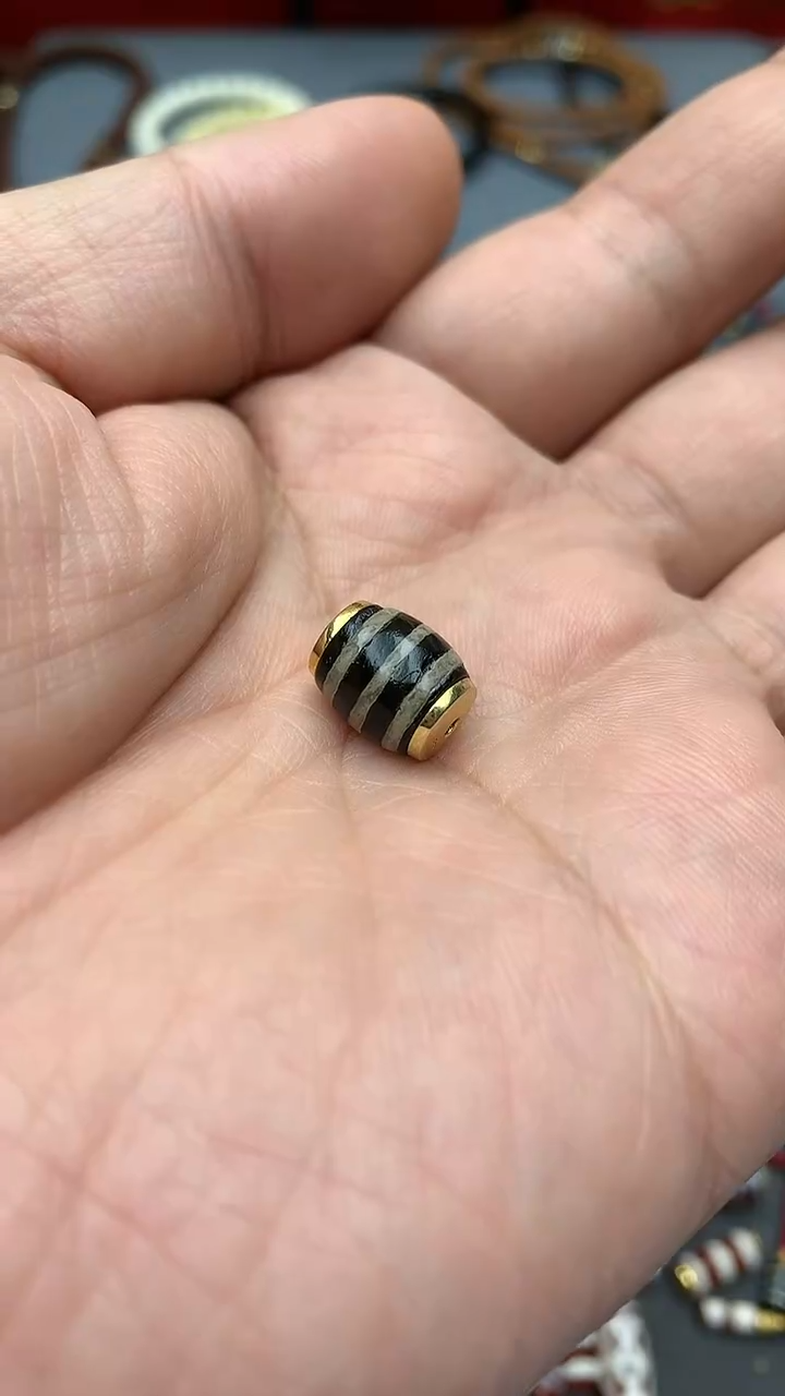 【闪购商品】玛瑙/玉髓单珠18K金镶嵌2502101233