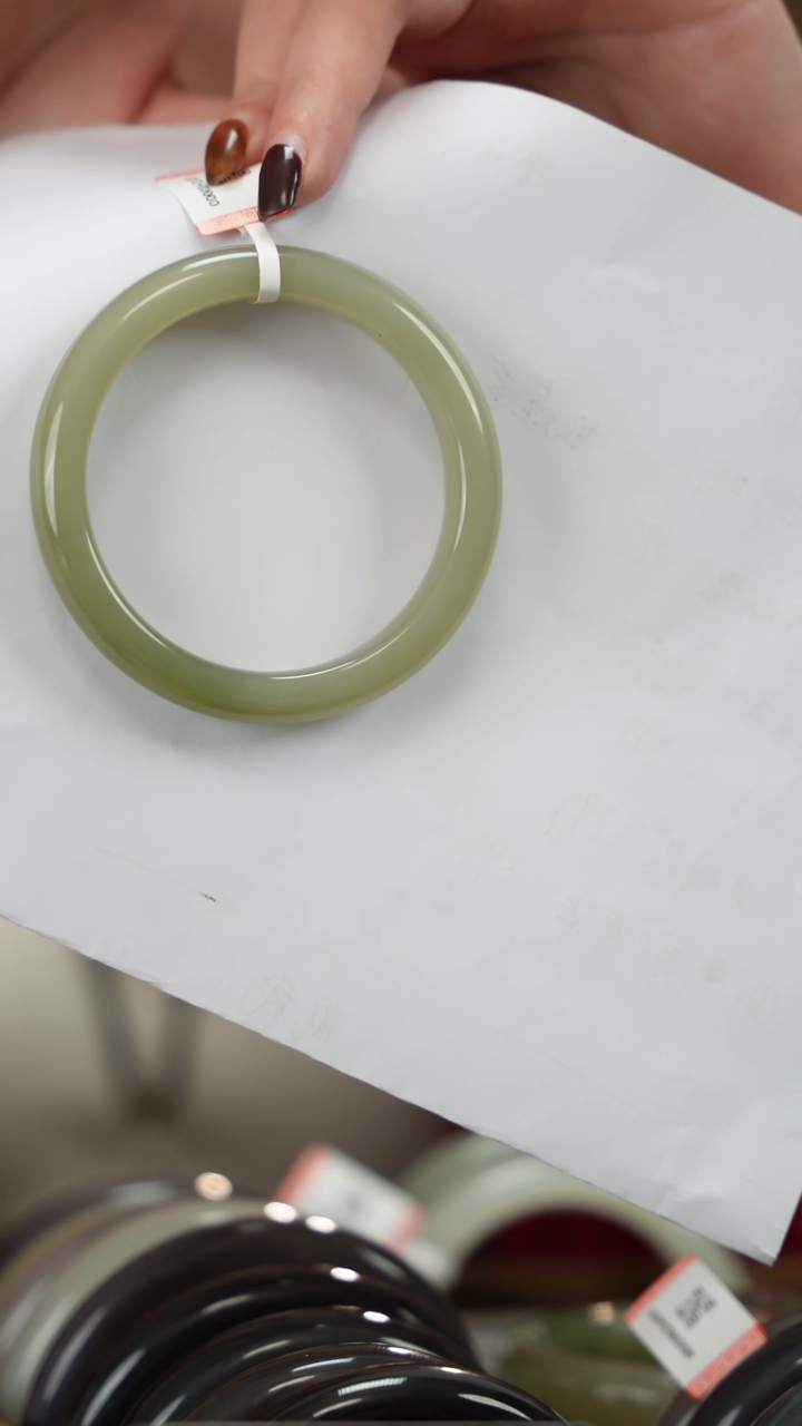 【闪购商品】和田玉手镯未镶嵌3号55.0