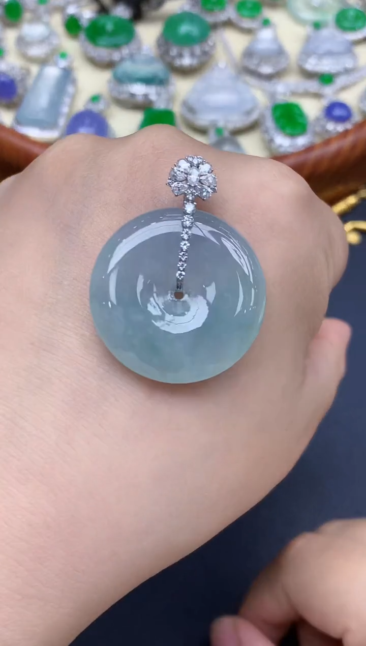 颈饰18K金镶嵌翡翠241-中国好珍宝