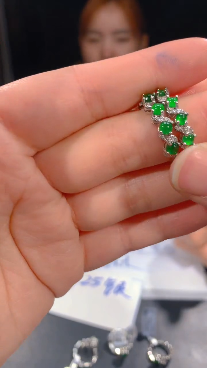 【闪购商品】定制翡翠未镶嵌7多样性发货（发其一）