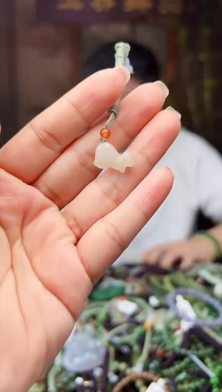 颈饰未镶嵌和田玉多样性发货拍一发一