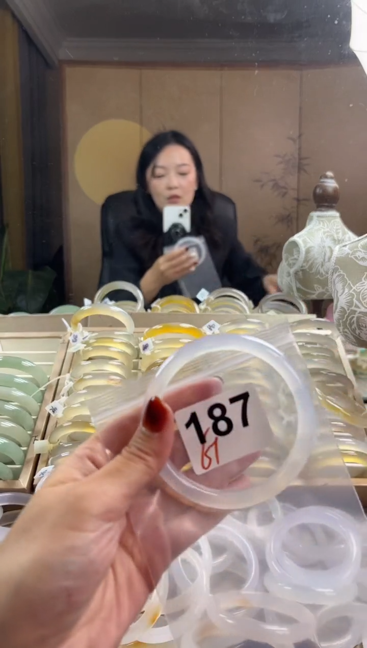 手镯玛瑙/玉髓未镶嵌187