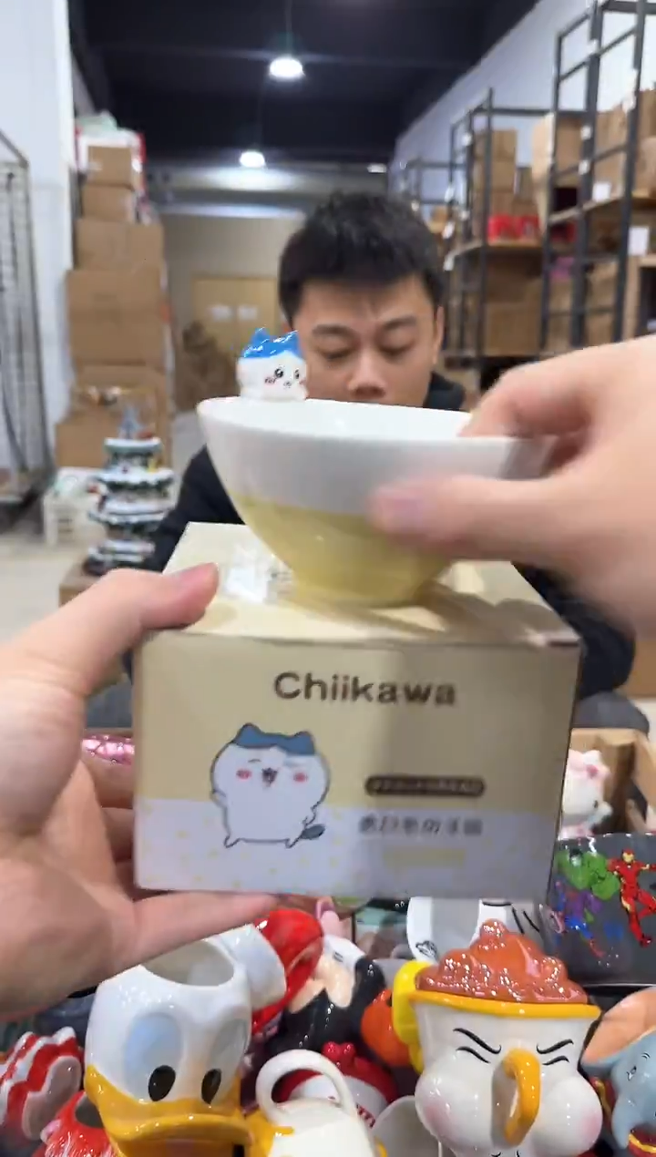 瓷片原盒小八公仔碗