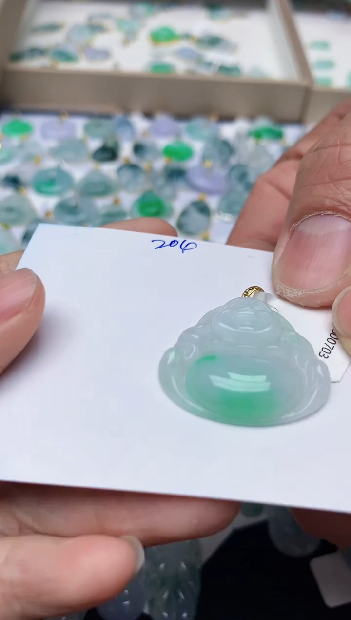 【闪购商品】翡翠颈饰18K金镶嵌天然翡翠A货    