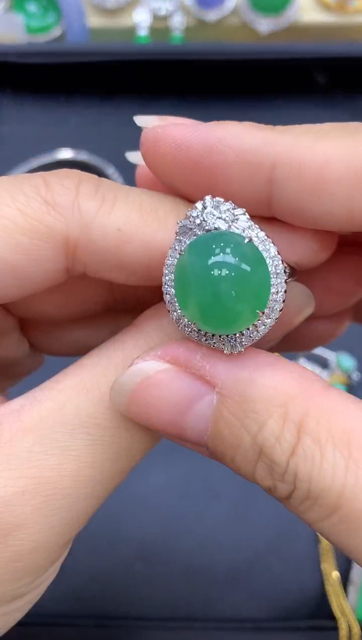 18K金镶嵌戒指翡翠820-中国好珍宝