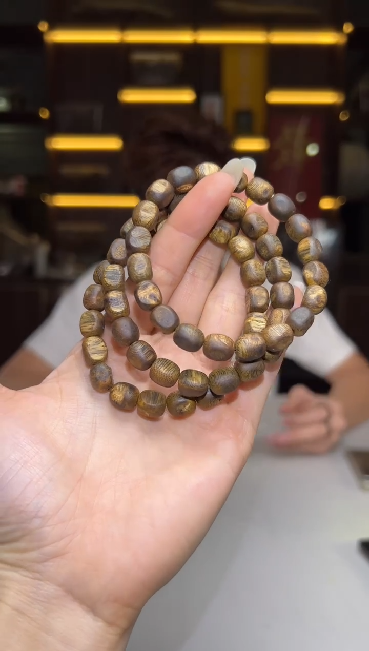 沉香沉香碎屑803号红金猊08留疤单圈老料多样性发一6