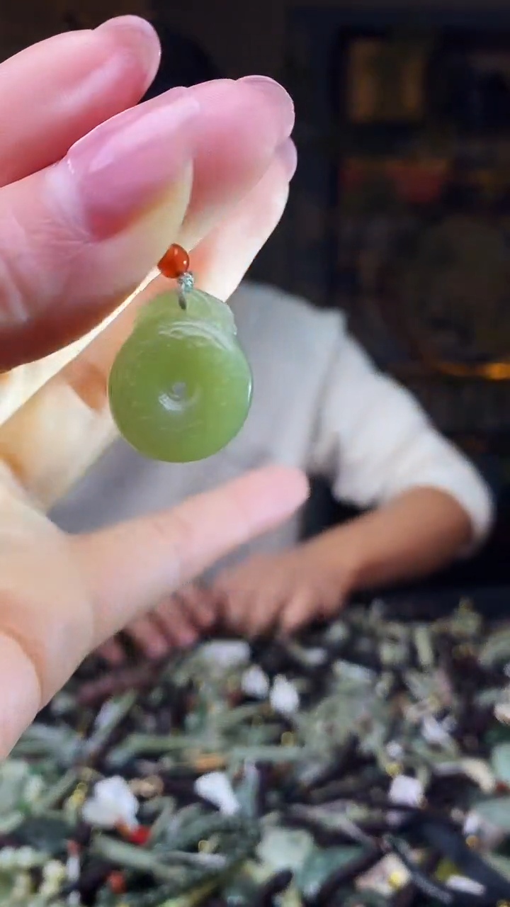 颈饰未镶嵌和田玉多样性发货，拍一发一