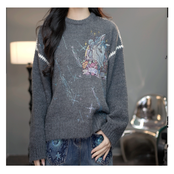 TCH【冬季穿搭】冬款时尚烫钻灰色休闲风女装针织衫T75D09E5038