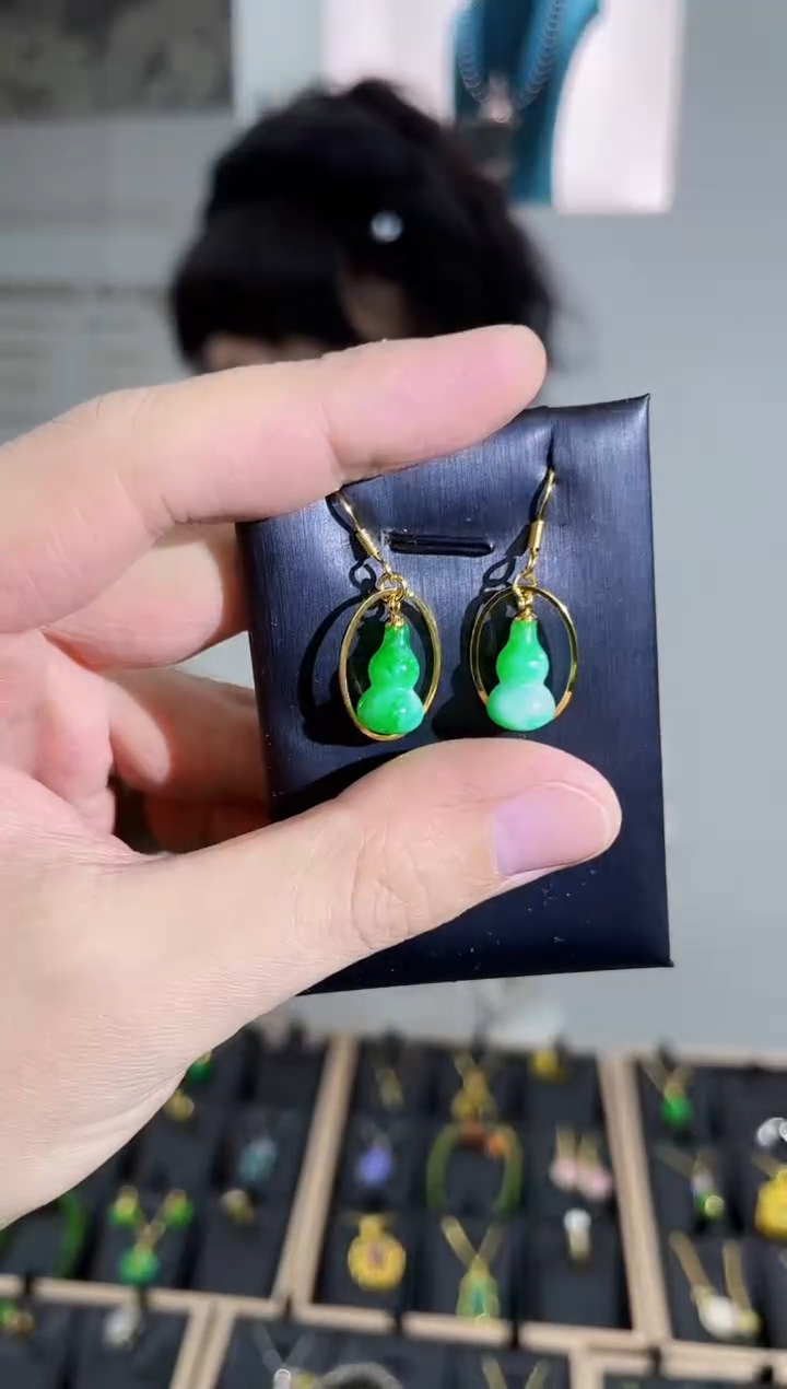 【闪购商品】石英质玉耳饰未镶嵌213多样性发其一