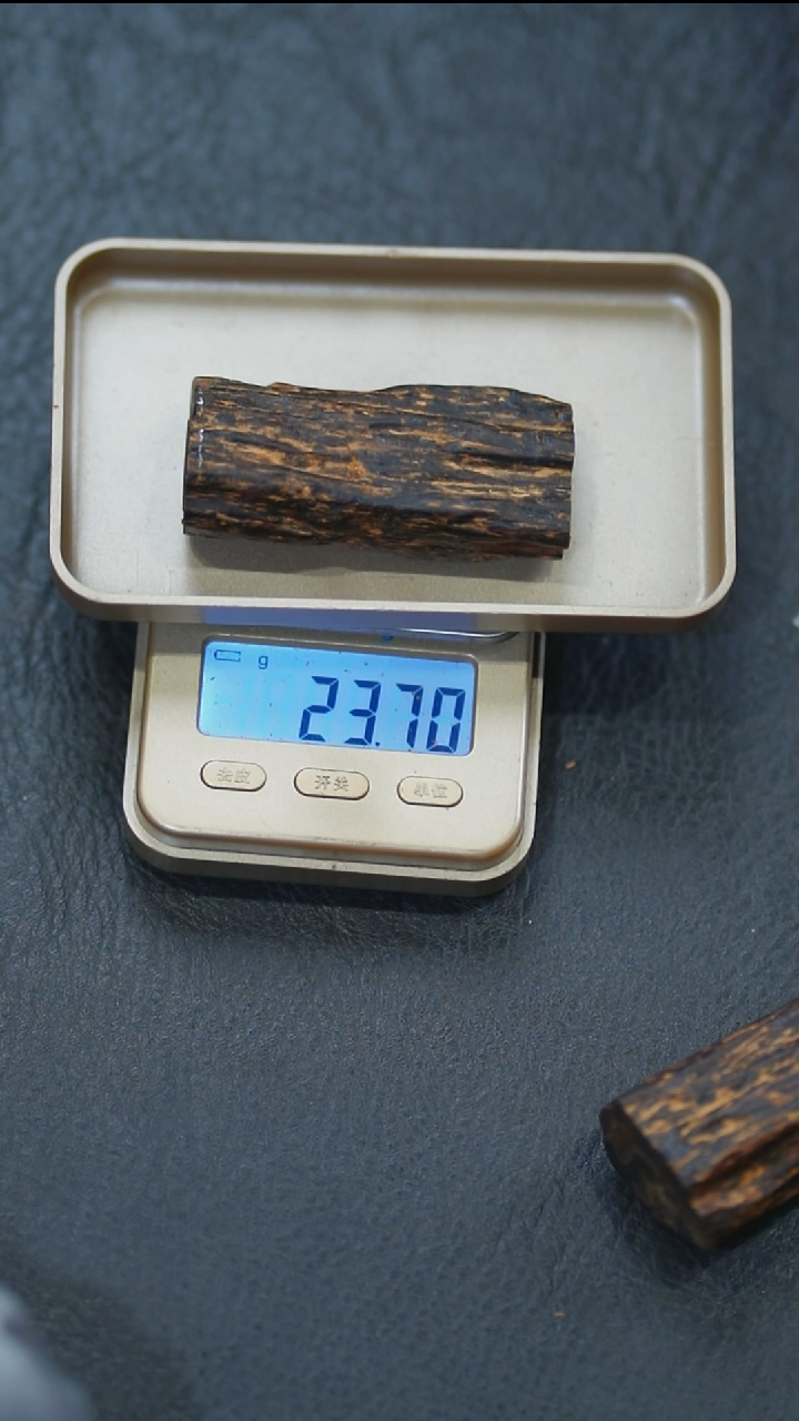 沉香沉香碎屑变异都彭棋香23.7克