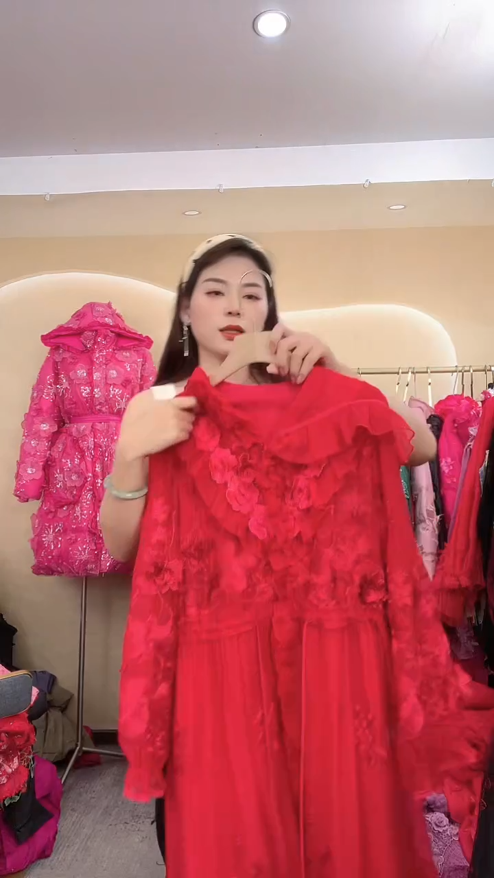 常规款大红色花海风衣外套XL