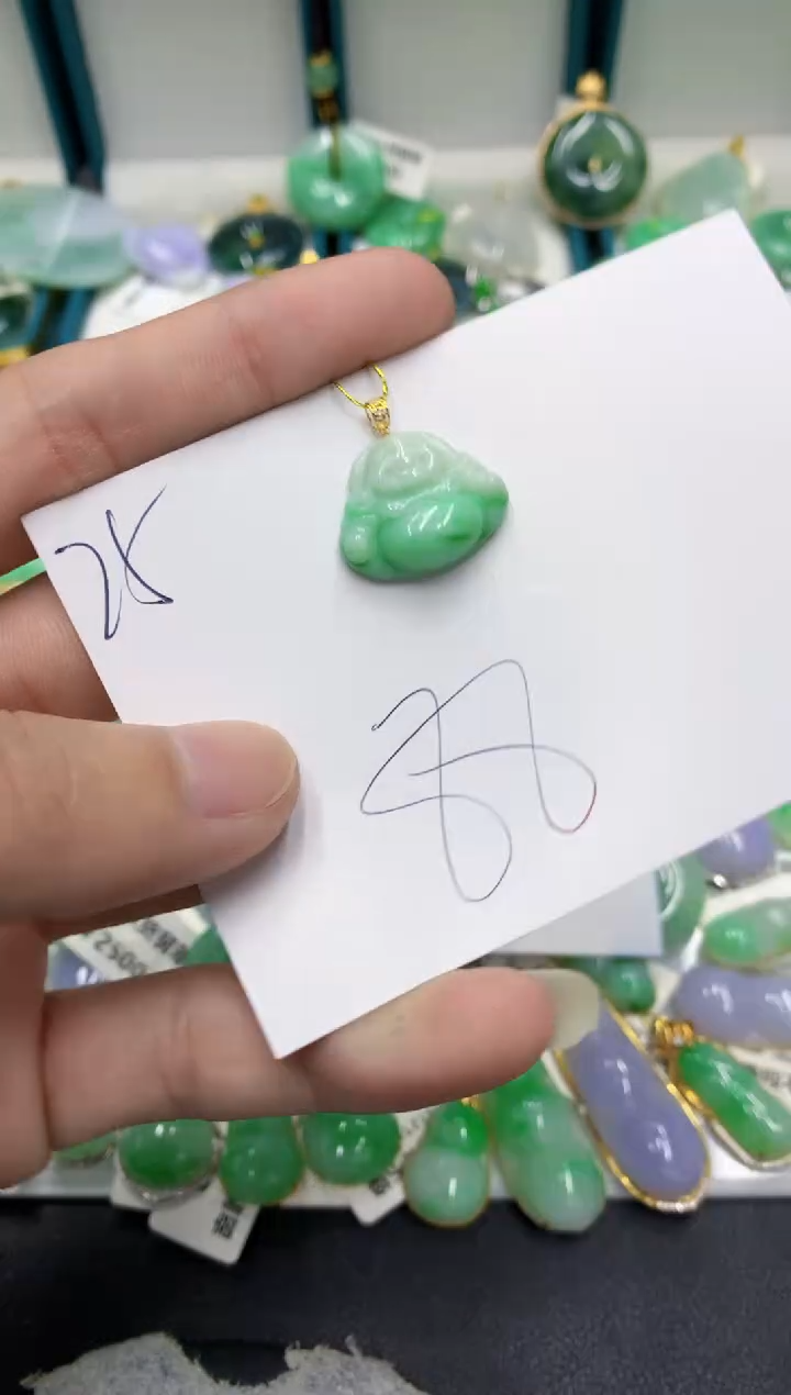 【闪购商品】翡翠颈饰18K金镶嵌翡翠