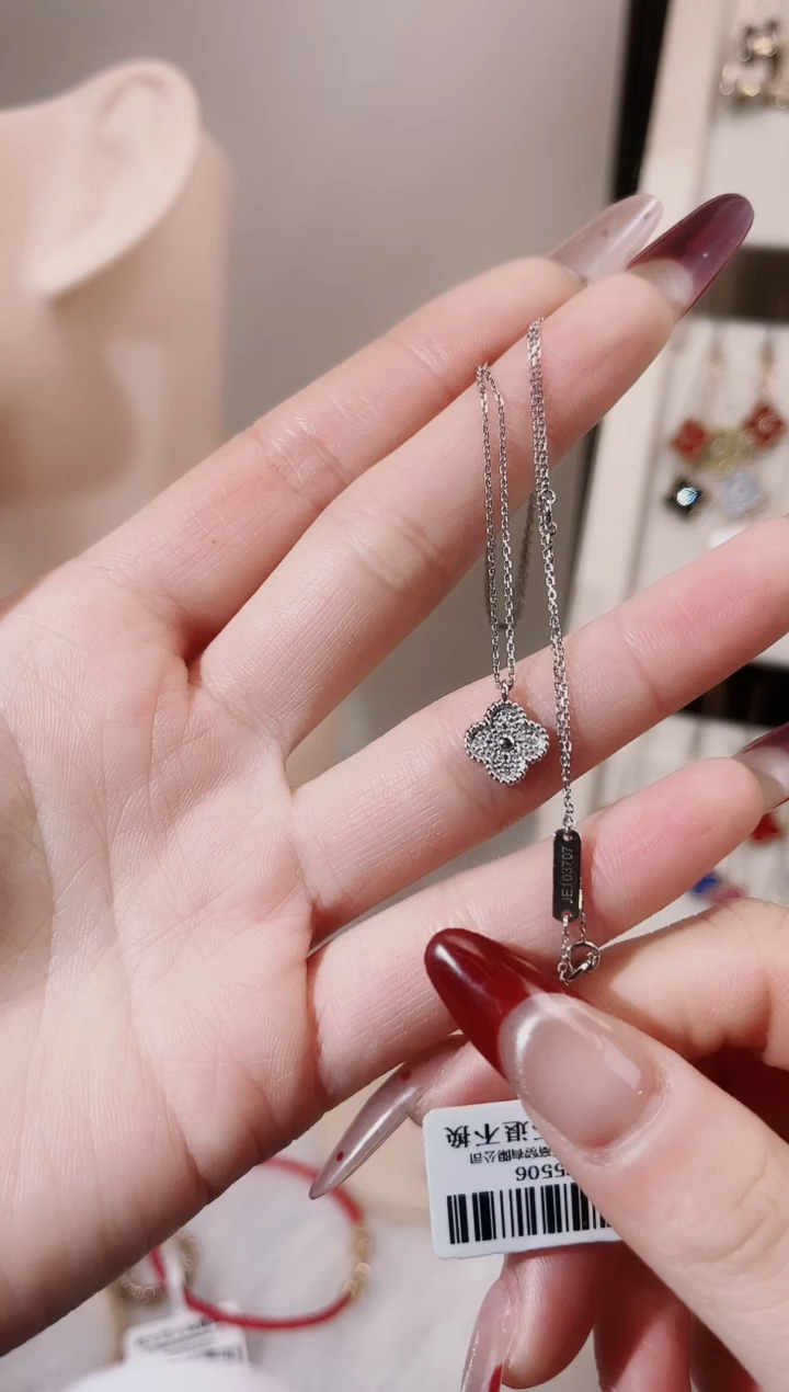 【闪购商品】钻石颈饰18K金镶嵌18K金镶嵌钻石 K白 