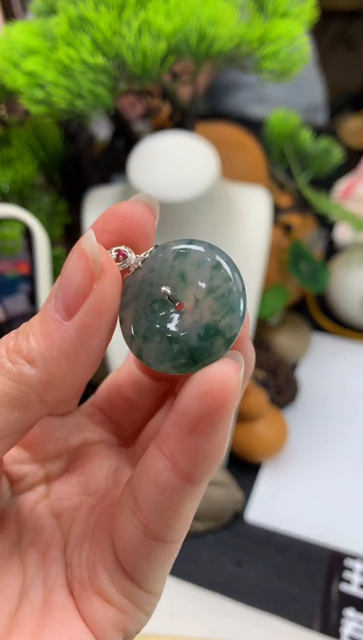 颈饰18K金镶嵌翡翠秋*---119241