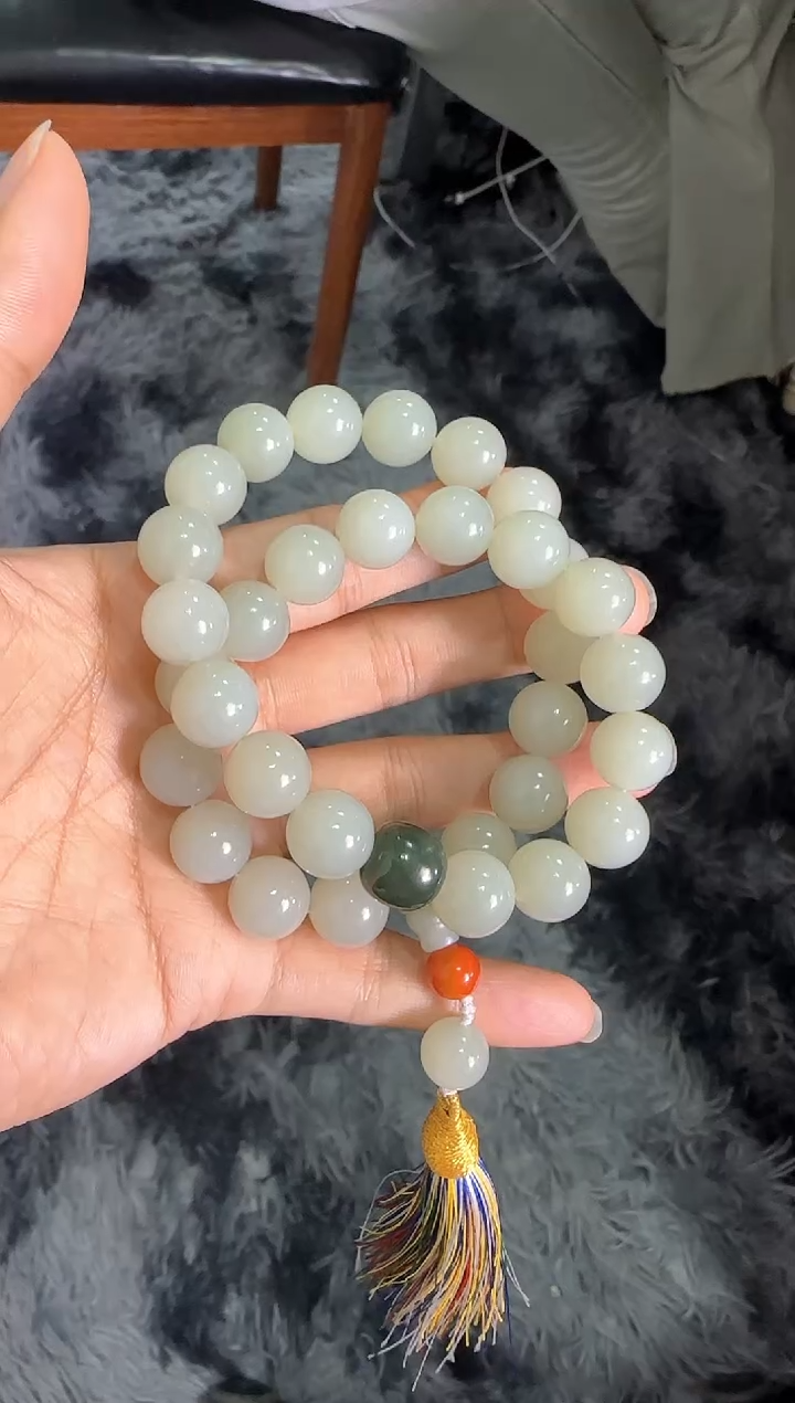 手链未镶嵌和田玉新疆和田玉近矿卡12手持